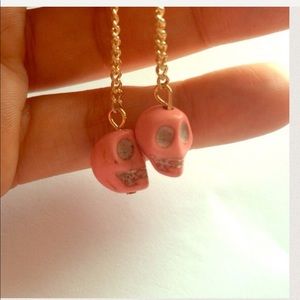 Skull earrings🚨Sale